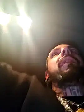 Snapshot of Casaltesudex chatting on November 28, 2025, 11:07 pm Casaltesudex online show from November 28, 2025, 11:07 pm