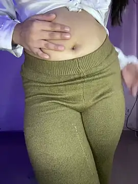 Snapshot of Kriti_02 chatting on December 13, 2024, 7:36 am Kriti 02 online show from December 13, 2024, 7:36 am