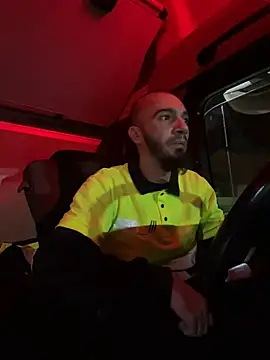 Snapshot of donnuozfutura chatting on January 2, 2025, 7:07 pm donnuozfutura online show from January 2, 2025, 7:07 pm