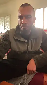 Snapshot of donnuozfutura chatting on January 7, 2025, 1:35 pm donnuozfutura online show from January 7, 2025, 1:35 pm