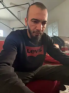 Snapshot of donnuozfutura chatting on January 10, 2025, 9:02 am donnuozfutura online show from January 10, 2025, 9:02 am