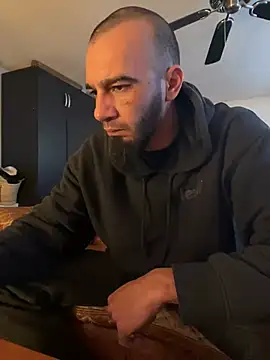 Snapshot of donnuozfutura chatting on January 23, 2025, 9:29 am donnuozfutura online show from January 23, 2025, 9:29 am