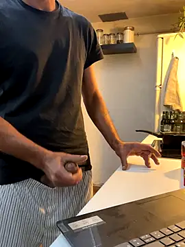 Snapshot of donnuozfutura chatting on September 26, 2025, 5:55 am donnuozfutura online show from September 26, 2025, 5:55 am