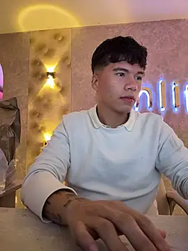 Snapshot of Logan_smith1 chatting on November 16, 2025, 6:41 am Logan smith1 online show from November 16, 2025, 6:41 am