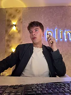 Logan smith1 online show from January 8, 2026, 7:54 am