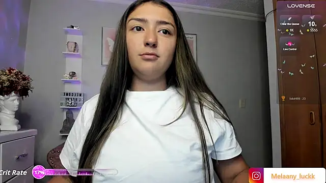 Melannyy  online show from December 1, 2025, 11:43 pm