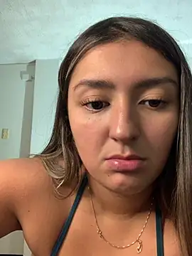 Melannyy  online show from May 24, 2026, 2:05 am