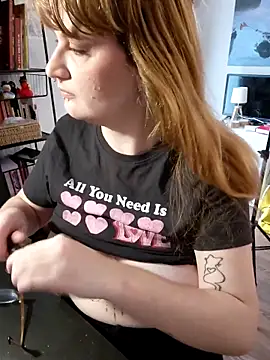 Snapshot of PrincesseMalicia chatting on February 10, 2026, 2:54 pm PrincesseMalicia online show from February 10, 2026, 2:54 pm