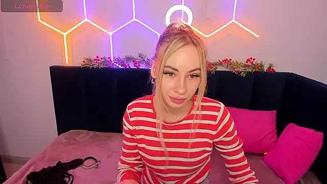 Diana Garrett online show from December 31, 2024, 1:47 am