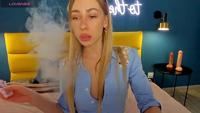Snapshot of Diana_Garrett chatting on April 3, 2026, 1:25 am Diana Garrett online show from April 3, 2026, 1:25 am