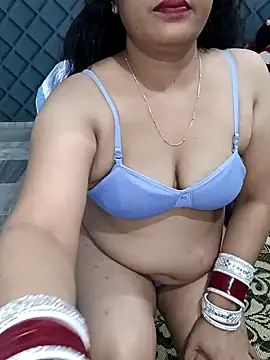 Snapshot of Cute-Raashii chatting on January 24, 2025, 2:07 am Cute-Raashii online show from January 24, 2025, 2:07 am