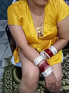 Snapshot of Cute-Raashii chatting on January 26, 2025, 11:39 pm Cute-Raashii online show from January 26, 2025, 11:39 pm