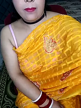 Snapshot of Cute-Raashii chatting on February 6, 2025, 7:07 pm Cute-Raashii online show from February 6, 2025, 7:07 pm