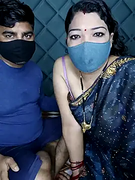 Snapshot of Cute-Raashii chatting on February 18, 2025, 5:10 pm Cute-Raashii online show from February 18, 2025, 5:10 pm