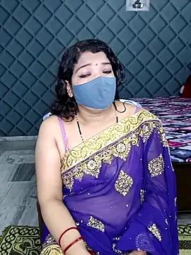 Snapshot of Cute-Raashii chatting on February 26, 2025, 5:17 pm Cute-Raashii online show from February 26, 2025, 5:17 pm