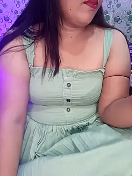 Snapshot of Cute-Raashii chatting on September 22, 2025, 9:44 am Cute-Raashii online show from September 22, 2025, 9:44 am