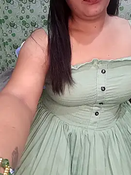 Snapshot of Cute-Raashii chatting on September 23, 2025, 1:08 am Cute-Raashii online show from September 23, 2025, 1:08 am