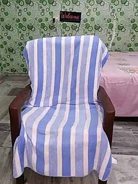 Snapshot of Cute-Raashii chatting on September 25, 2025, 12:58 am Cute-Raashii online show from September 25, 2025, 12:58 am