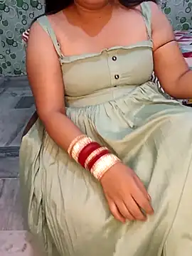 Snapshot of Cute-Raashii chatting on October 5, 2025, 1:48 am Cute-Raashii online show from October 5, 2025, 1:48 am