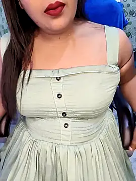 Snapshot of Cute-Raashii chatting on October 31, 2025, 1:28 am Cute-Raashii online show from October 31, 2025, 1:28 am