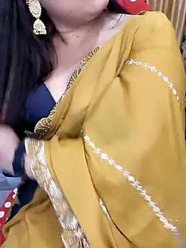 Snapshot of Cute-Raashii chatting on November 26, 2025, 4:41 pm Cute-Raashii online show from November 26, 2025, 4:41 pm