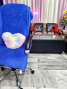 Cute-Raashii online show from December 21, 2025, 1:35 am