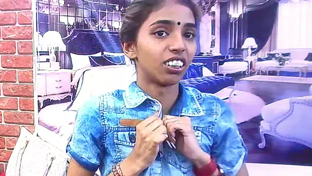 IndianSexySlender online show from December 16, 2025, 5:23 am