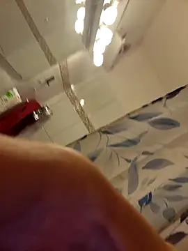 Snapshot of Josephine_LIVE chatting on November 1, 2025, 3:58 pm Josephine LIVE online show from November 1, 2025, 3:58 pm