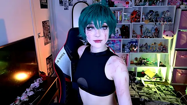 Snapshot of Aki__Ra chatting on August 4, 2026, 8:44 pm Aki Ra online show from August 4, 2026, 8:44 pm