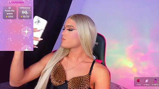 Snapshot of AllisonsweetZ chatting on November 19, 2025, 7:03 pm AllisonsweetZ online show from November 19, 2025, 7:03 pm