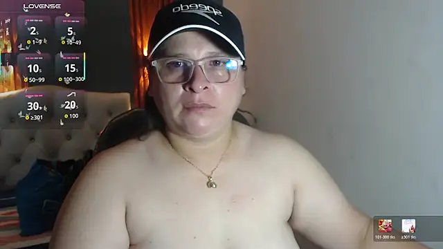 Snapshot of katty_femdom chatting on June 12, 2026, 9:08 am katty femdom online show from June 12, 2026, 9:08 am