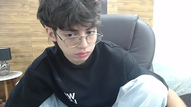 jhoellx online show from January 19, 2025, 12:17 pm