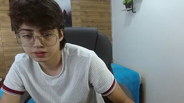 jhoellx online show from December 13, 2025, 7:53 pm