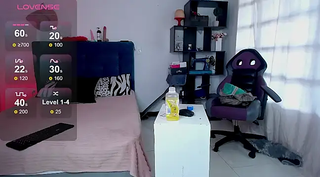 diabla sexyboobs online show from February 19, 2025, 8:41 pm