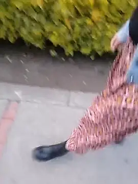 sophie banger online show from December 1, 2025, 10:37 pm