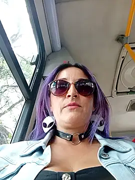 Snapshot of sophie_banger chatting on March 22, 2026, 6:11 pm sophie banger online show from March 22, 2026, 6:11 pm