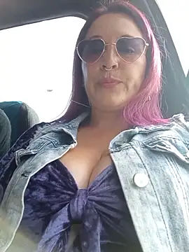 Snapshot of sophie_banger chatting on May 25, 2026, 8:37 pm sophie banger online show from May 25, 2026, 8:37 pm