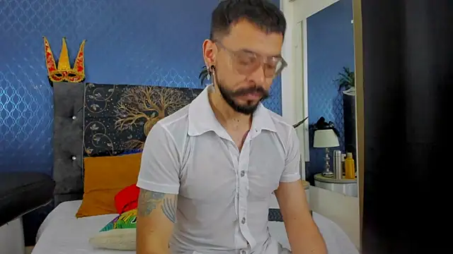 Snapshot of leondevereda chatting on February 3, 2025, 7:31 pm leondevereda online show from February 3, 2025, 7:31 pm
