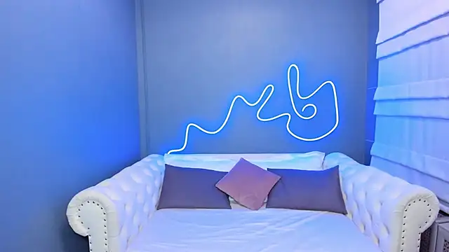 rock n roxy online show from January 11, 2025, 1:59 am