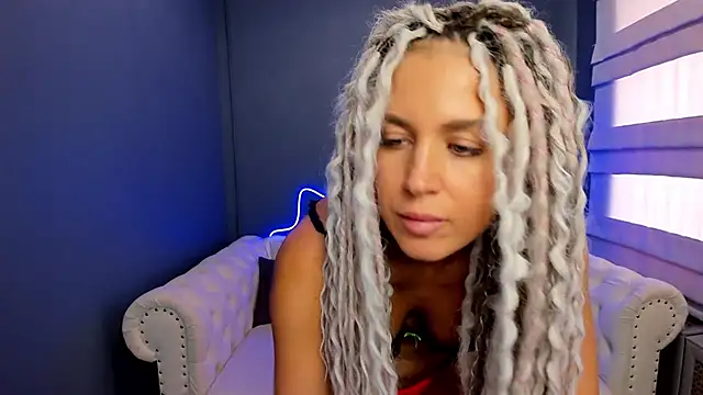 rock n roxy online show from March 21, 2025, 5:00 am