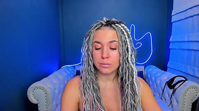 rock n roxy online show from February 5, 2026, 1:10 am