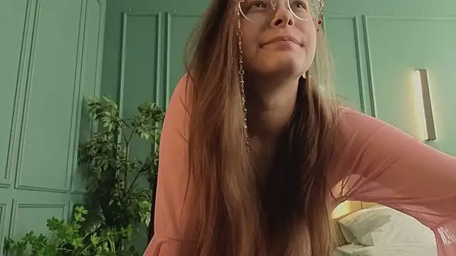 CassieCool online show from February 25, 2026, 1:10 pm