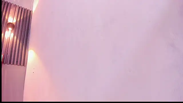 jhonjairo85  online show from November 27, 2025, 4:03 am