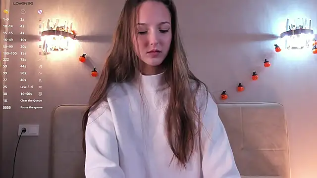 PetraBawden online show from December 19, 2025, 10:11 am