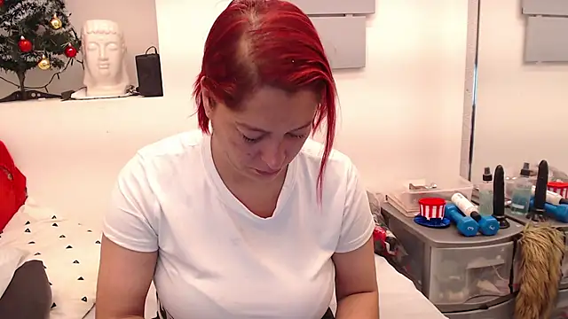 Snapshot of eva_twiss chatting on January 6, 2026, 11:58 am eva twiss online show from January 6, 2026, 11:58 am