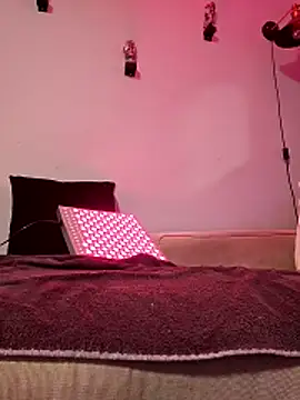 dickinyouto online show from November 2, 2025, 8:22 pm