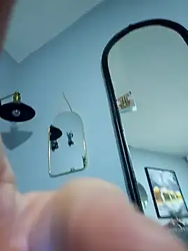 dickinyouto online show from February 8, 2026, 8:40 am