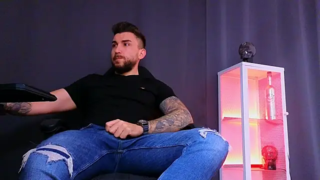 MightyAaron66 online show from March 4, 2025, 2:38 am