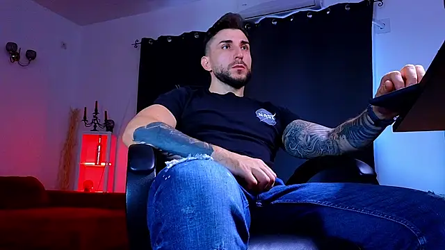 MightyAaron66 online show from September 16, 2025, 2:51 pm