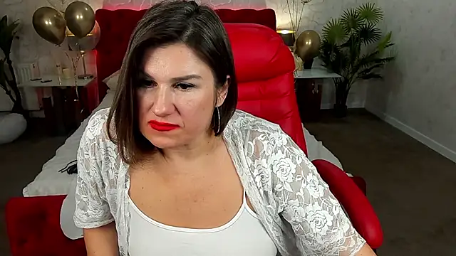 KiraRoxx online show from February 12, 2025, 9:54 pm